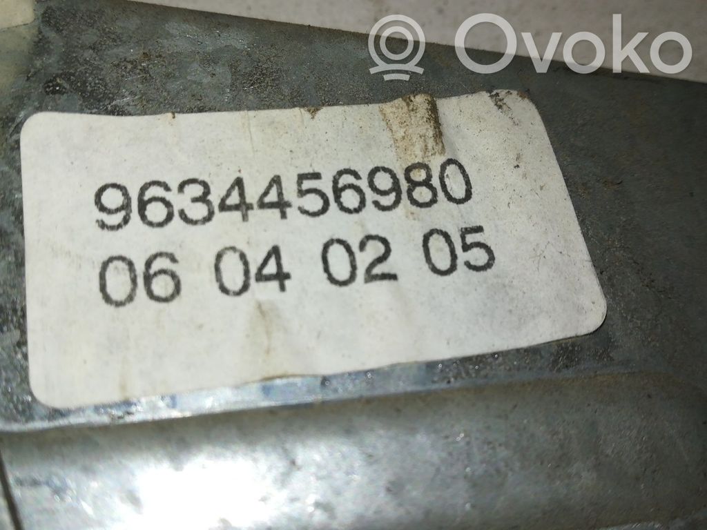 Peugeot 307 Ręczny podnośnik szyby drzwi tylnych 