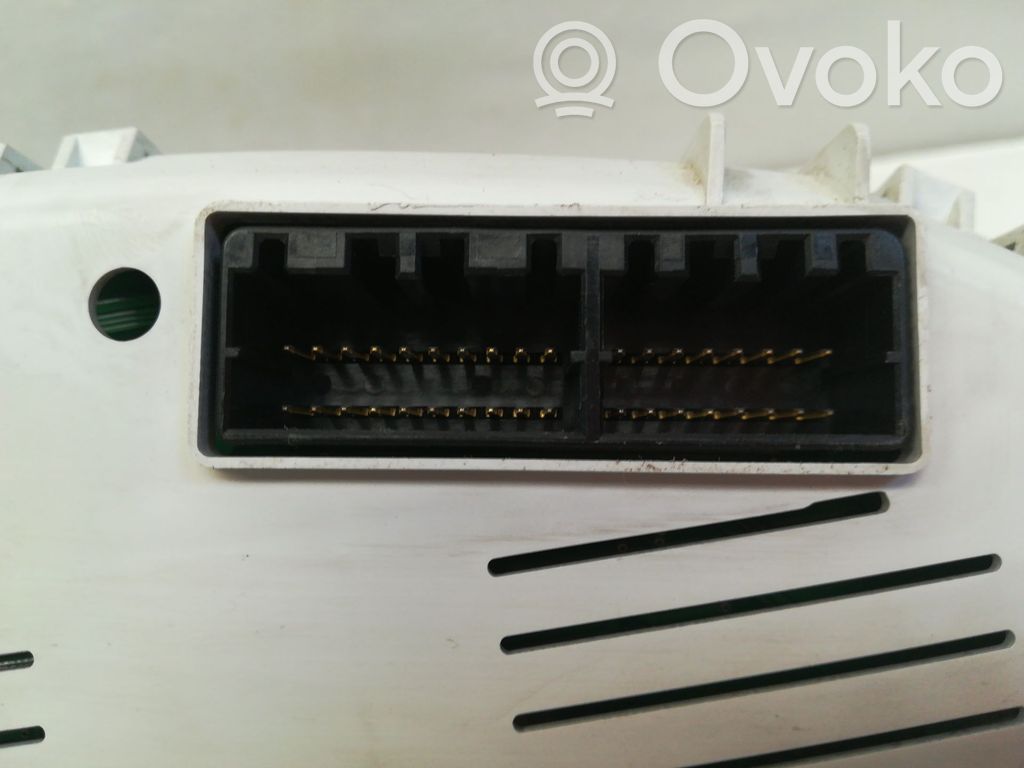 KIA Carens II Compteur de vitesse tableau de bord