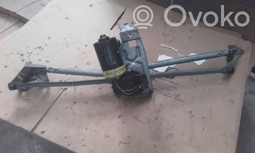 Audi A6 S6 C4 4A Etupyyhkimen vivusto ja moottori 