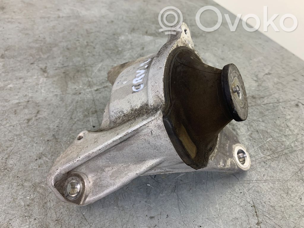 Honda CR-V Engine mount bracket 
