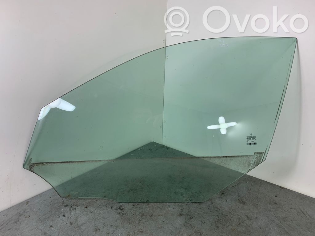 Mercedes-Benz E W212 Front door window glass four-door 