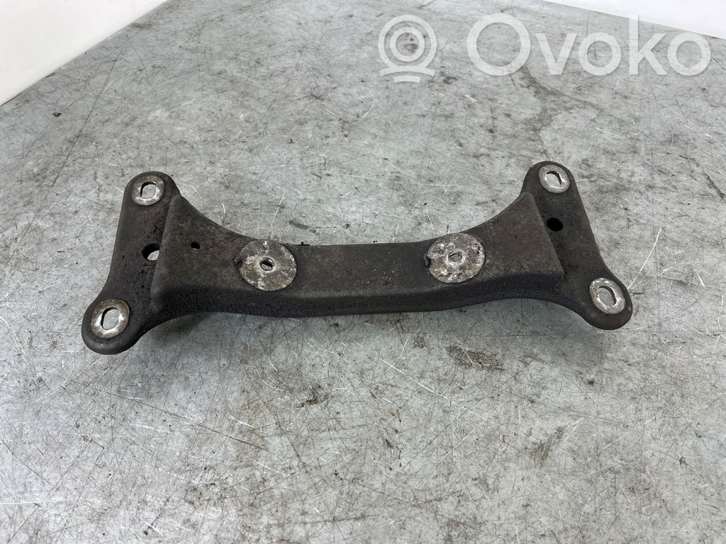 BMW 1 E82 E88 Gearbox mounting bracket 