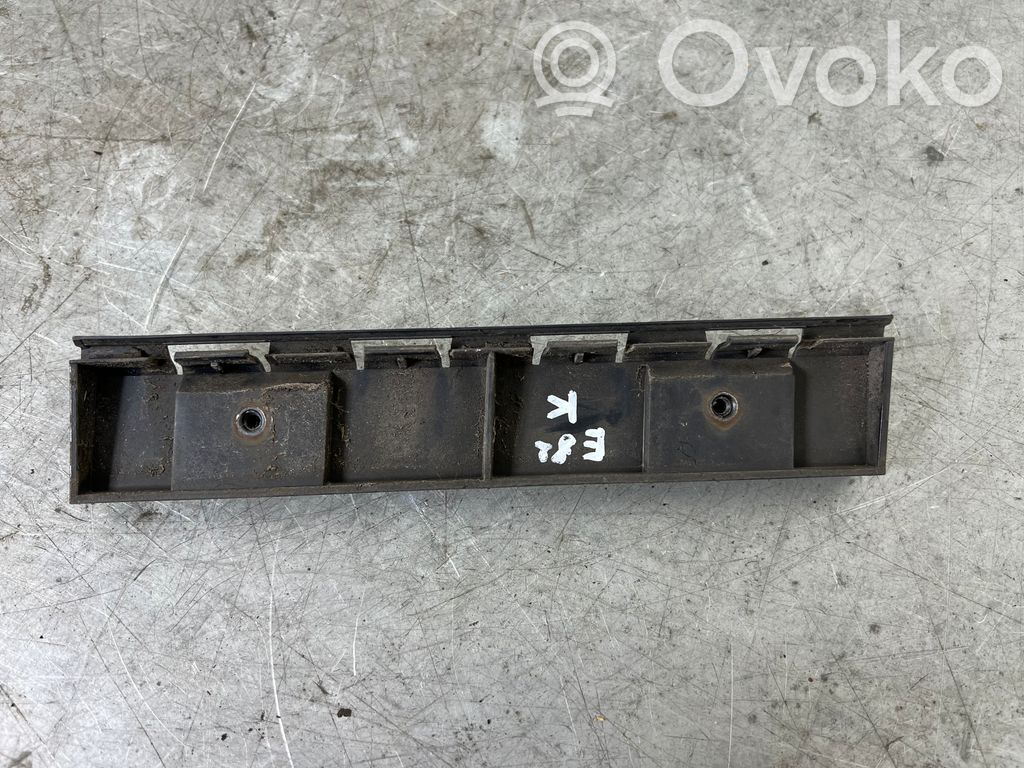 BMW 1 E82 E88 Sonstiges Einzelteil Verkleidung Schweller / Säulen 