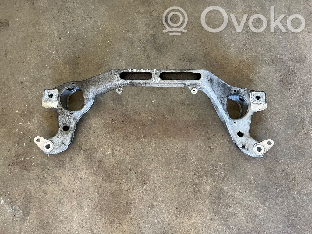 Audi Q7 4L Engine mounting bracket 