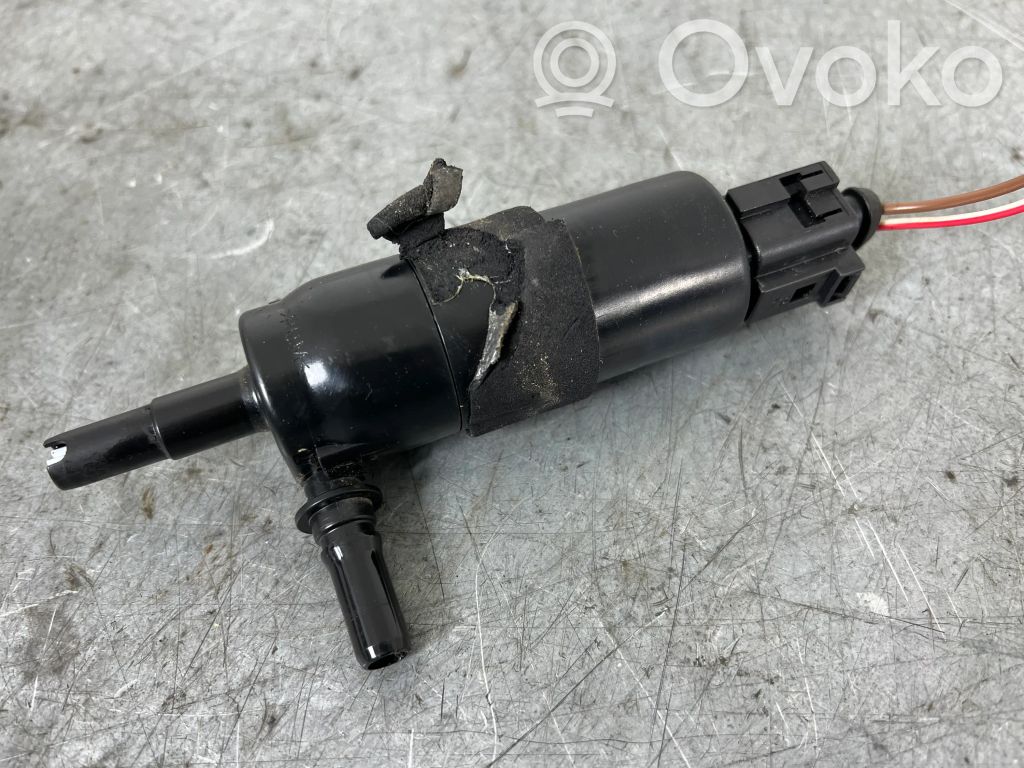 Audi A4 S4 B8 8K Headlight washer pump 