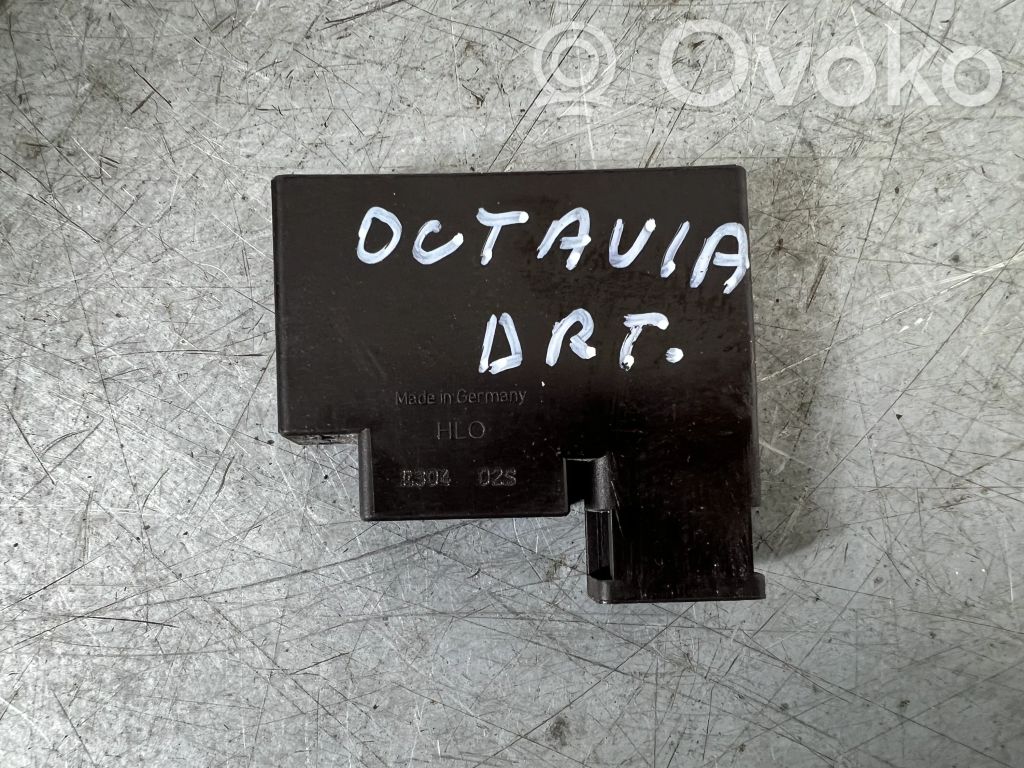 Skoda Octavia Mk3 (5E) Keyless (KESSY) go control unit/module 