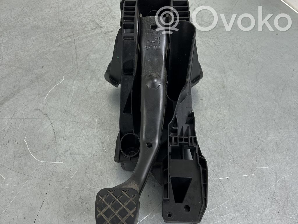 Seat Leon (5F) Brake pedal 