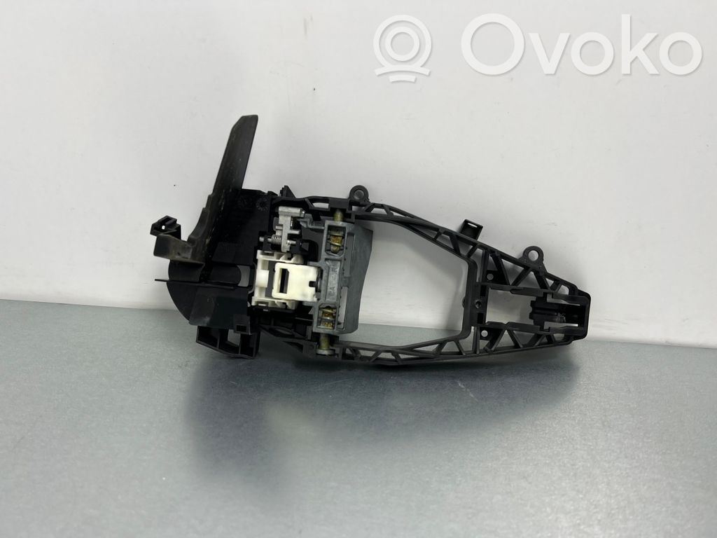 BMW X5 G05 Front door exterior handle/bracket 