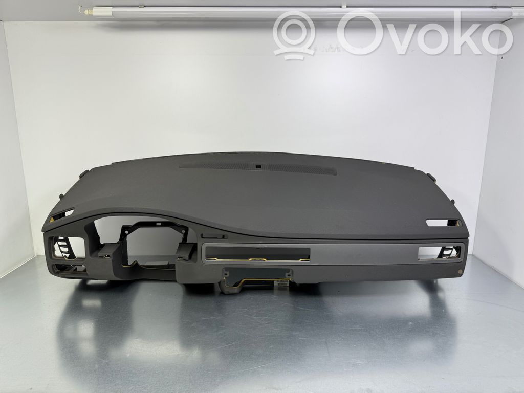 Volvo S80 Panelis 