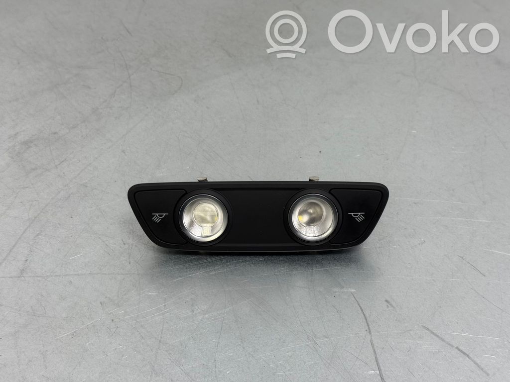 Audi Q7 4M Luz del asiento trasero 