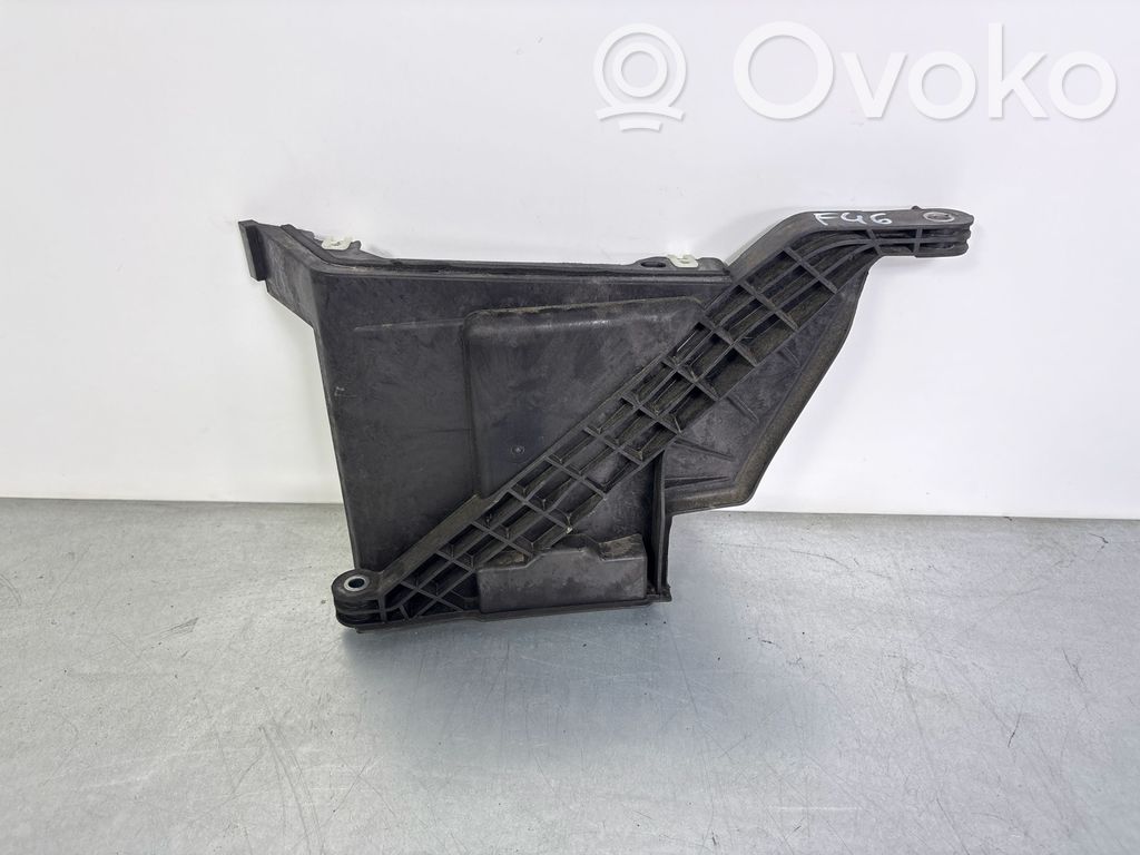 BMW 2 F46 Pertvara prie akumuliatoriaus 