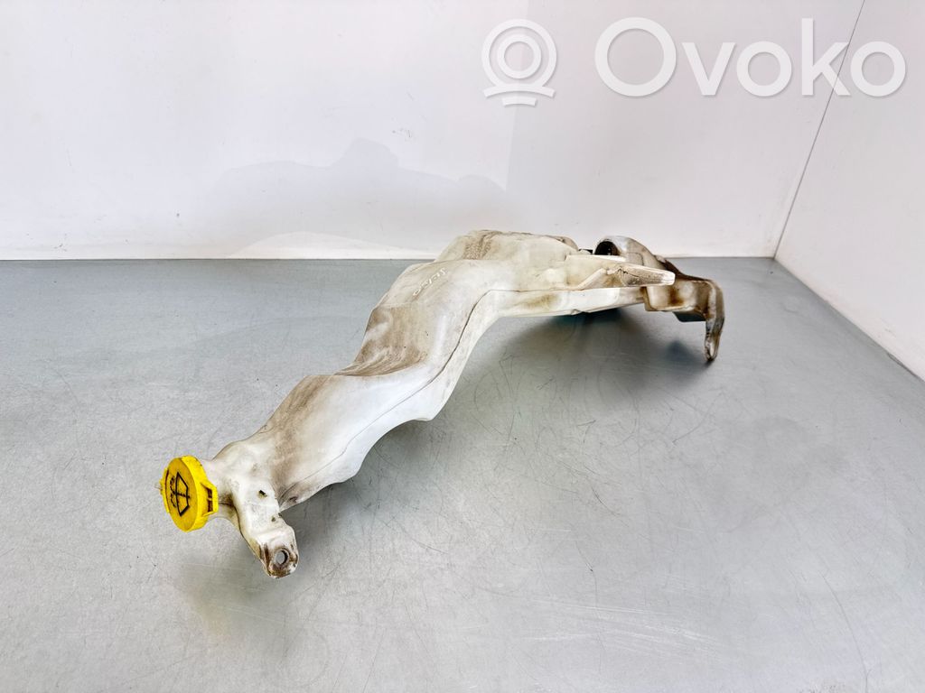 Jeep Grand Cherokee Windshield washer fluid reservoir/tank 