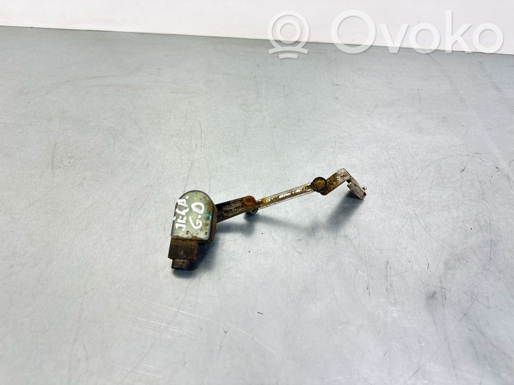 Jeep Grand Cherokee Sensor de altura del nivel de la suspensión neumática trasera 