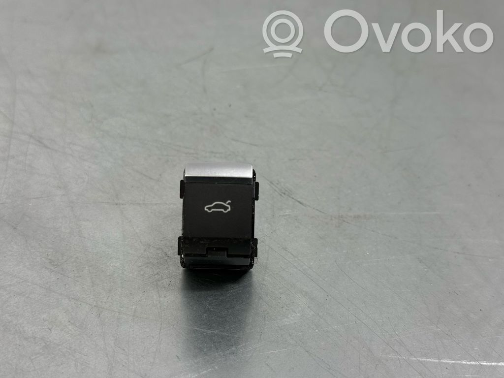 Audi Q7 4M Tailgate opening switch 