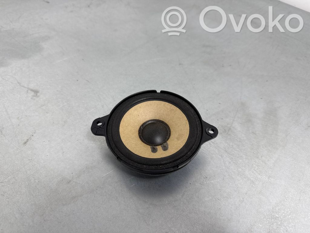 Audi A4 S4 B9 Panel speaker 