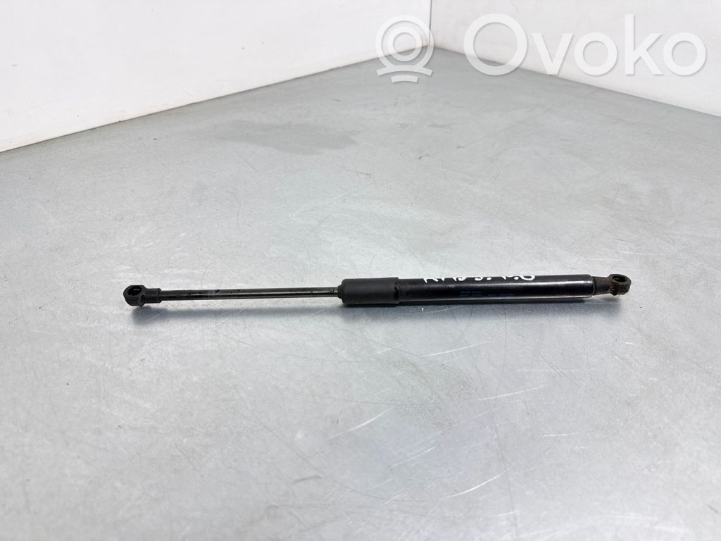 Audi A4 S4 B9 Siłownik maski przedniej 