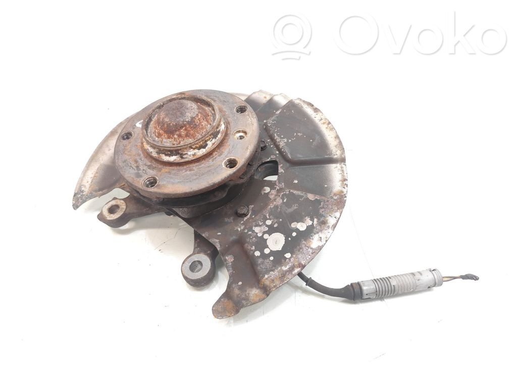 Front wheel hub spindle knuckle