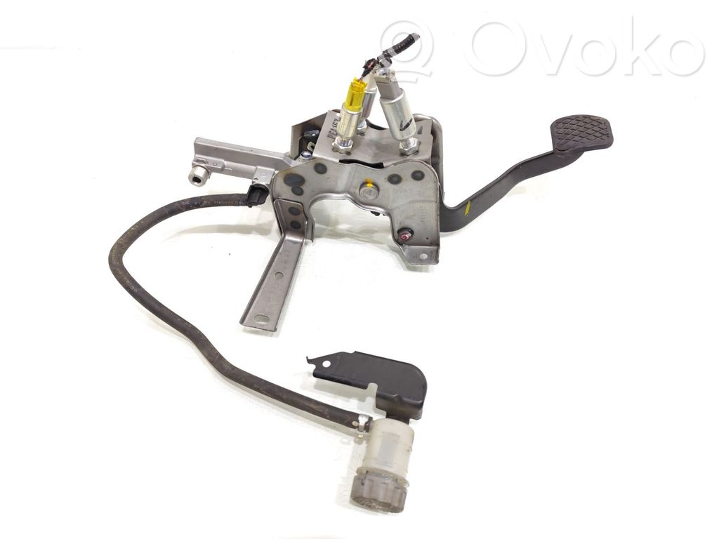 Pedal de embrague