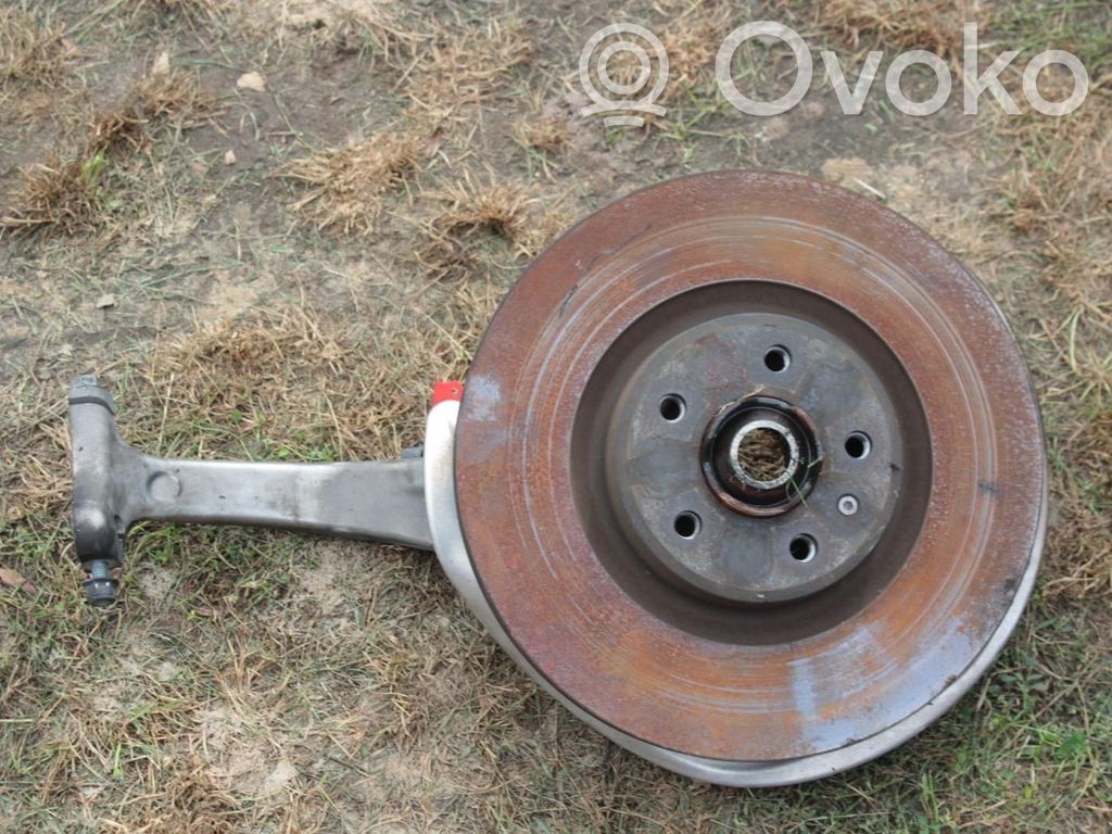Audi A4 S4 B9 Priekšējā riteņa rumbas vārpstas šarnīrs (stupica, capfa) 