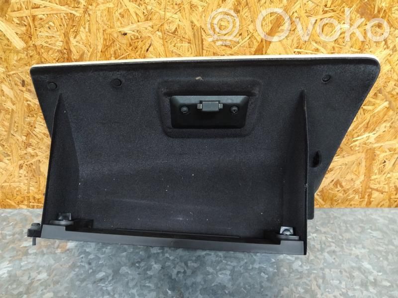 Glove box set   51169110540