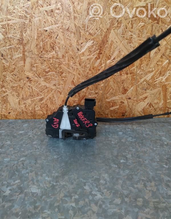Peugeot Boxer Front door lock 