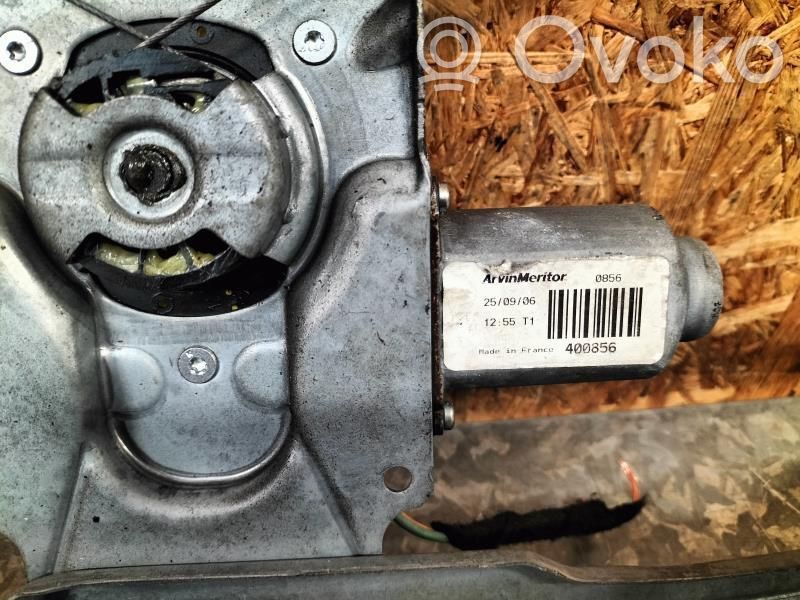Renault Clio III Etuoven ikkunan nostin moottorilla 