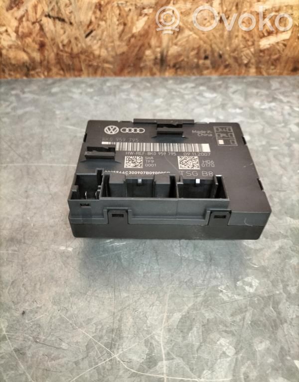 Audi A4 S4 B8 8K Engine control unit/module 