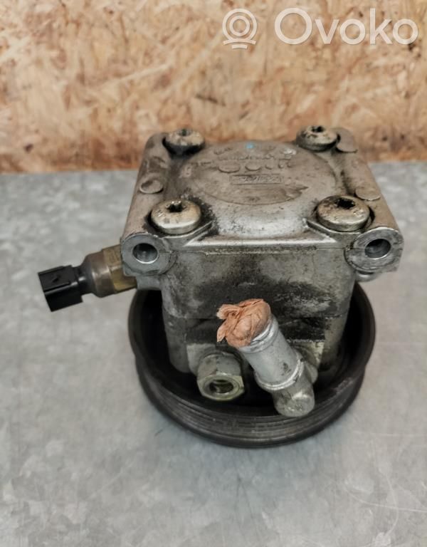 Ford C-MAX I Power steering pump 
