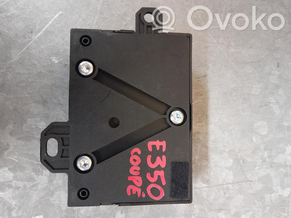 Mercedes-Benz E C207 W207 Engine control unit/module 