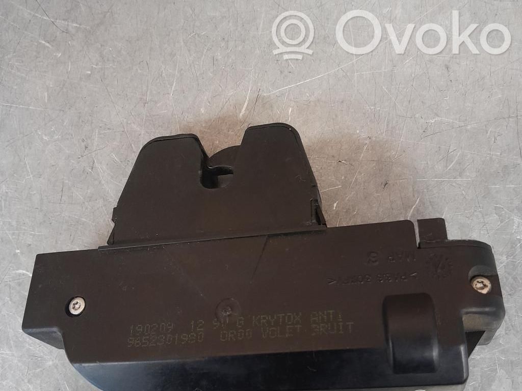 Tailgate/trunk/boot lock/catch/latch   0000871982