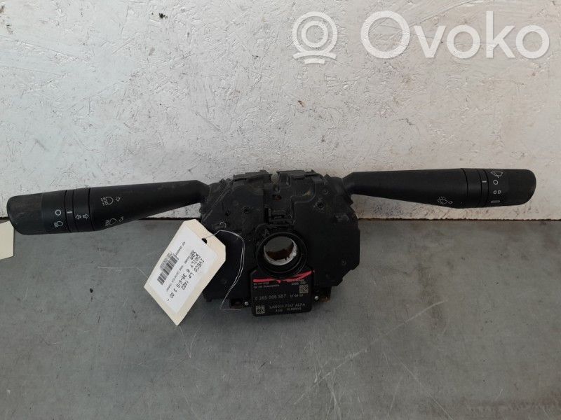 Iveco Daily 6th gen Interruptor/palanca de limpiador de luz de giro 