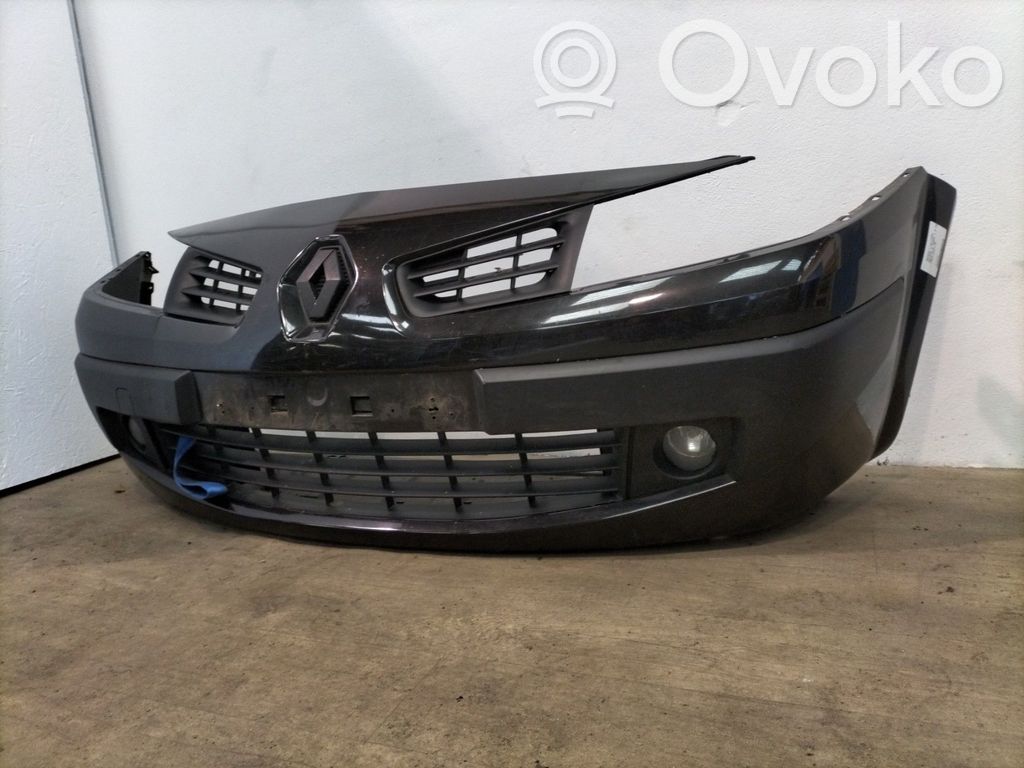 Renault Megane II Parachoques delantero 