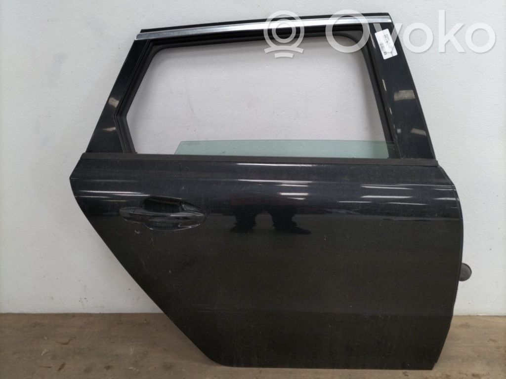 Puerta trasera   9008Y0