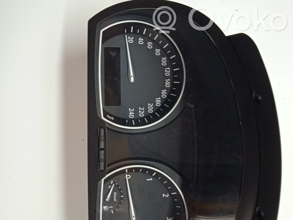 BMW X3 E83 Speedometer (instrument cluster) 