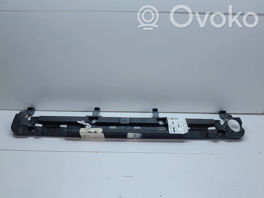 Renault Captur Rear bumper mounting bracket 