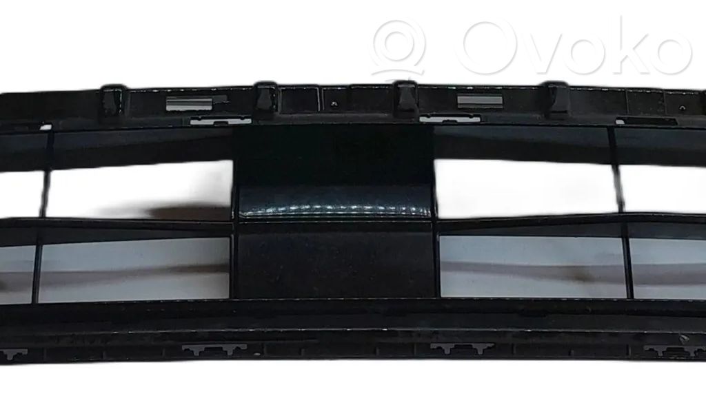 Ford Kuga III Front bumper lower grill 