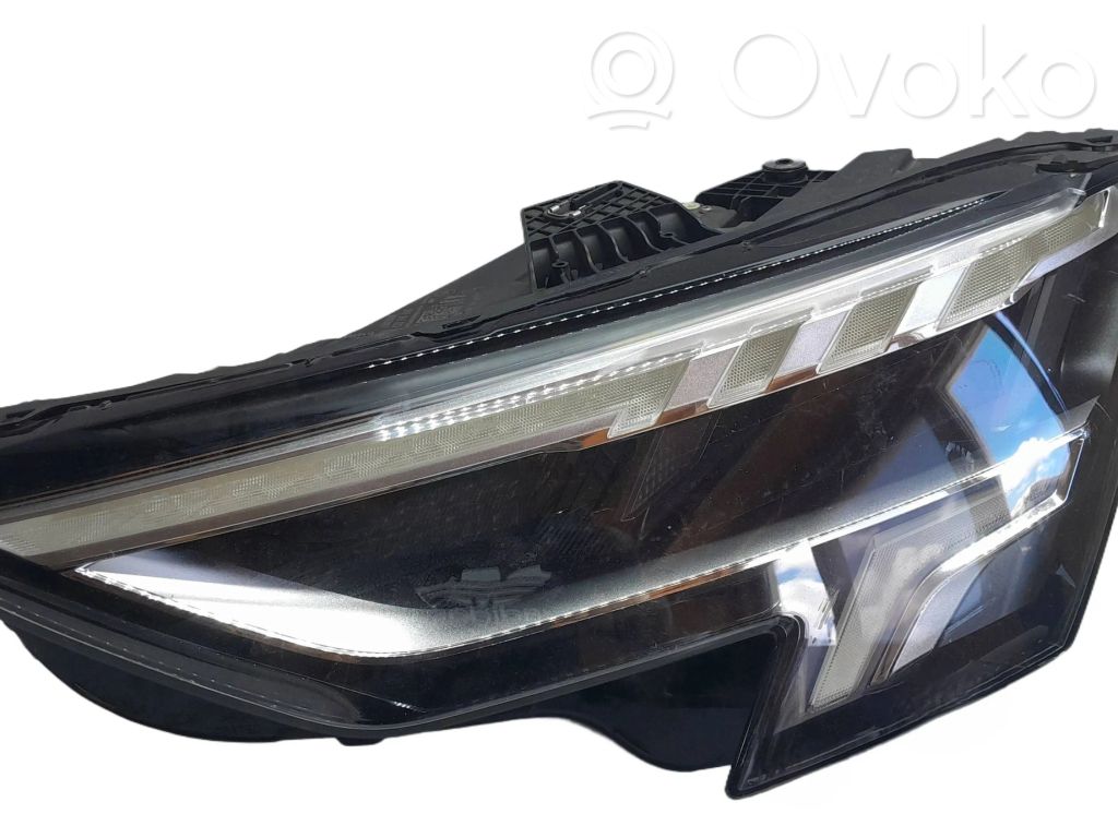 Audi A3 8Y Headlight/headlamp 