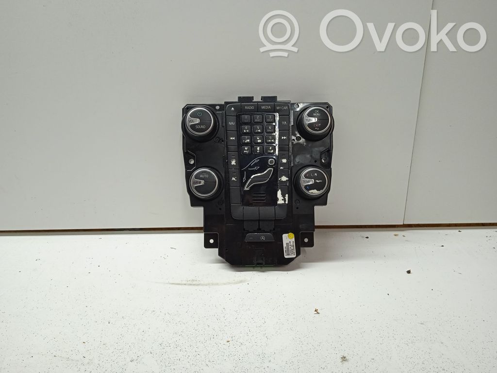 Volvo V40 Climate control unit 
