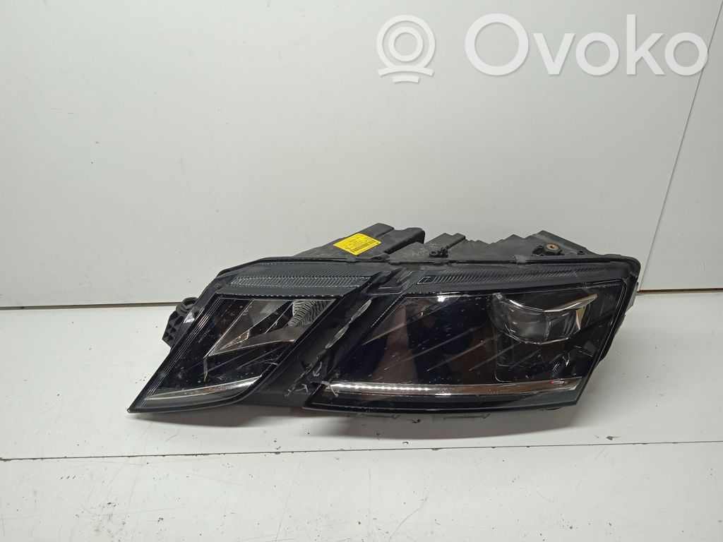 Skoda Octavia Mk3 (5E) Headlight/headlamp 