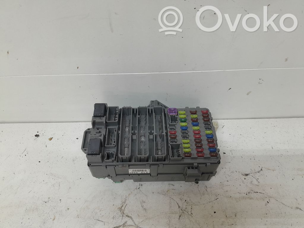Honda Civic Fuse module 