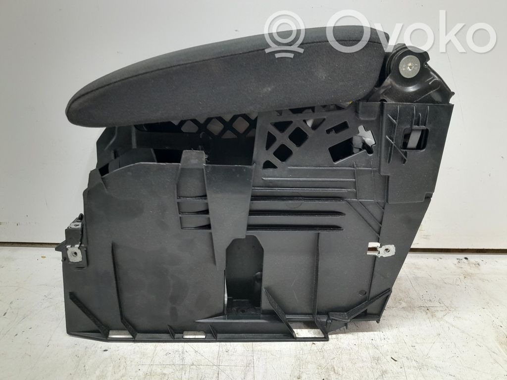 Volkswagen Golf VI Käsinoja 