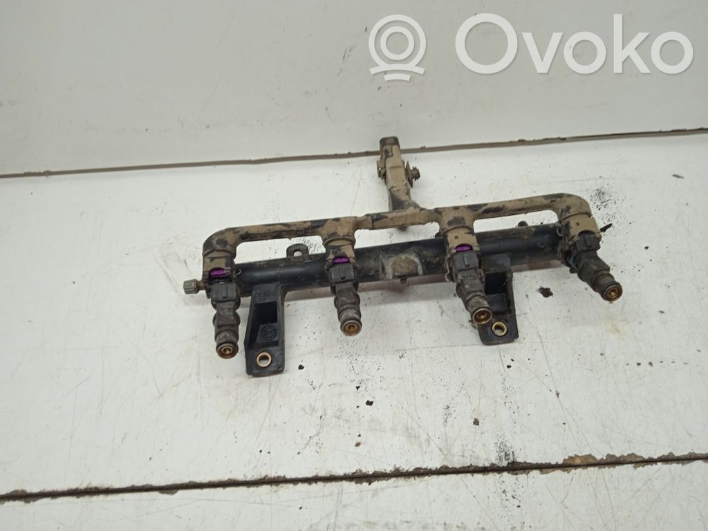 Peugeot 1007 Sprauslu komplekts 