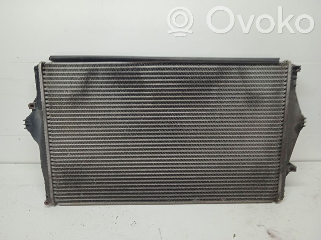 Volvo S60 Interkūlerio radiatorius 