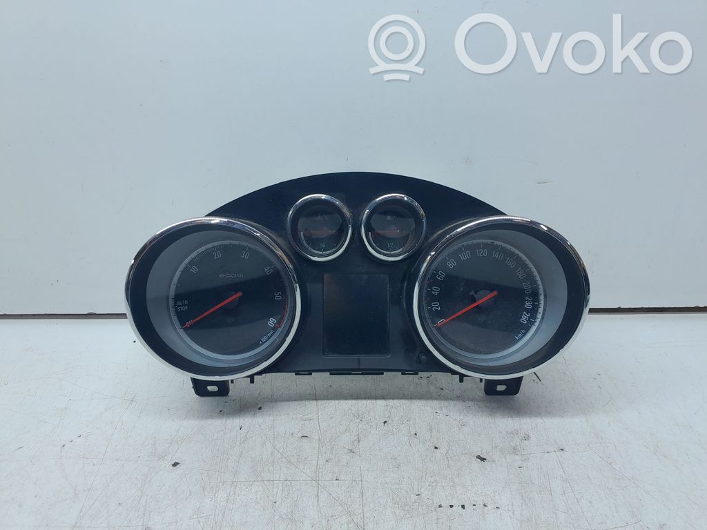 Opel Astra J Speedometer (instrument cluster) 