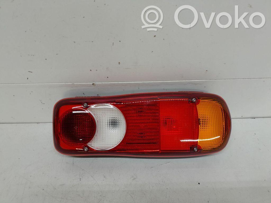 Renault Master III Luci posteriori 