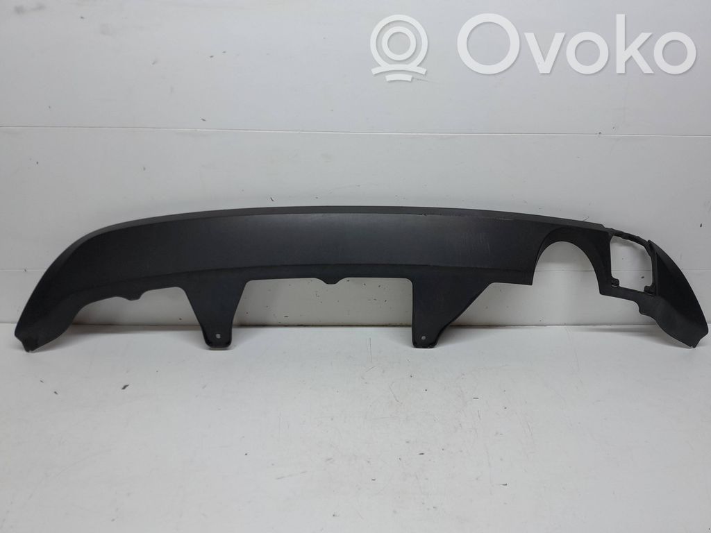 Ford Fiesta Moldura inferior del parachoques trasero 