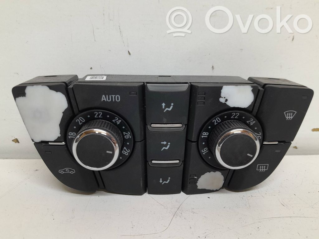 Opel Astra J Climate control unit 