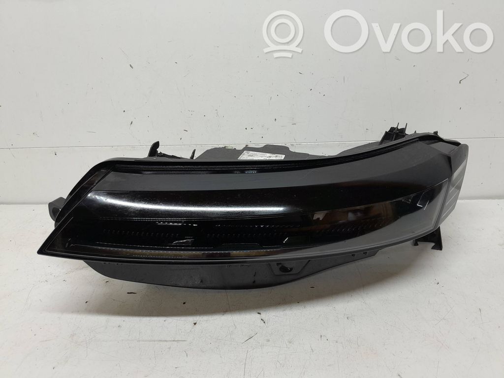 Renault Megane E-Tech Headlight/headlamp 