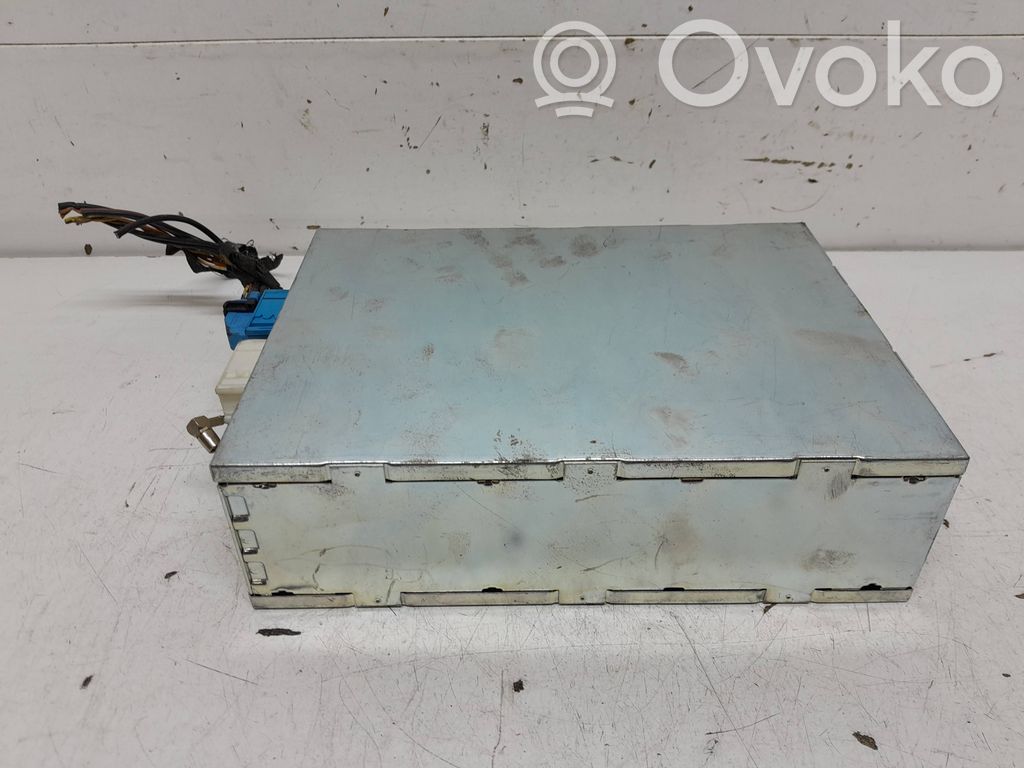 BMW 3 E90 E91 Sound amplifier 