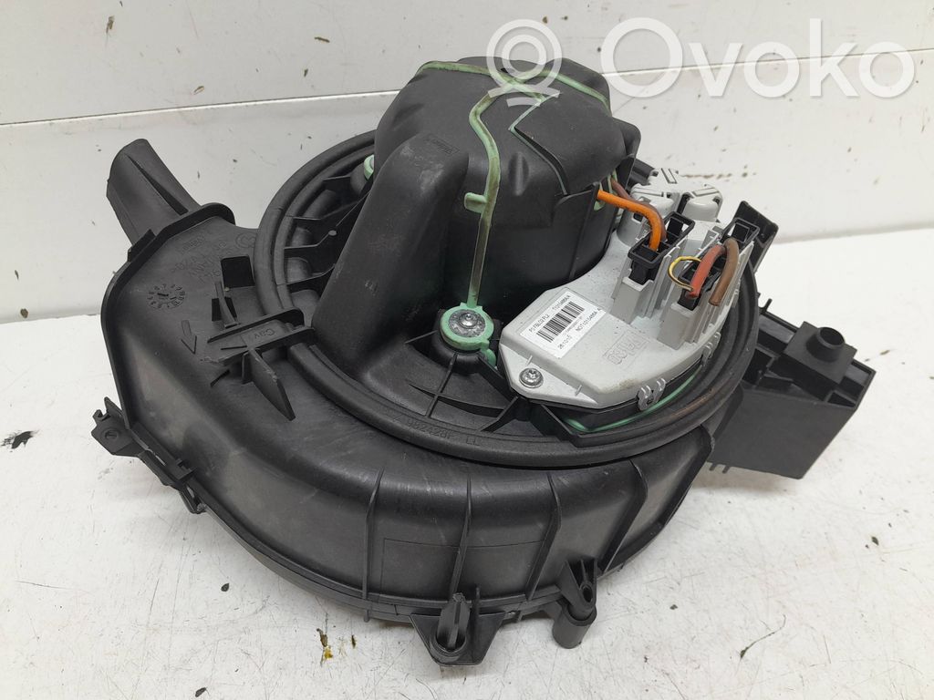 BMW X1 E84 Mazā radiatora ventilators 